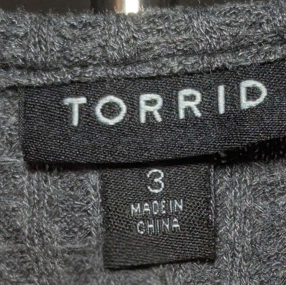 Torrid Gray Ribbed Henley Long Sleeve Top Size 3X - Picture 4 of 5